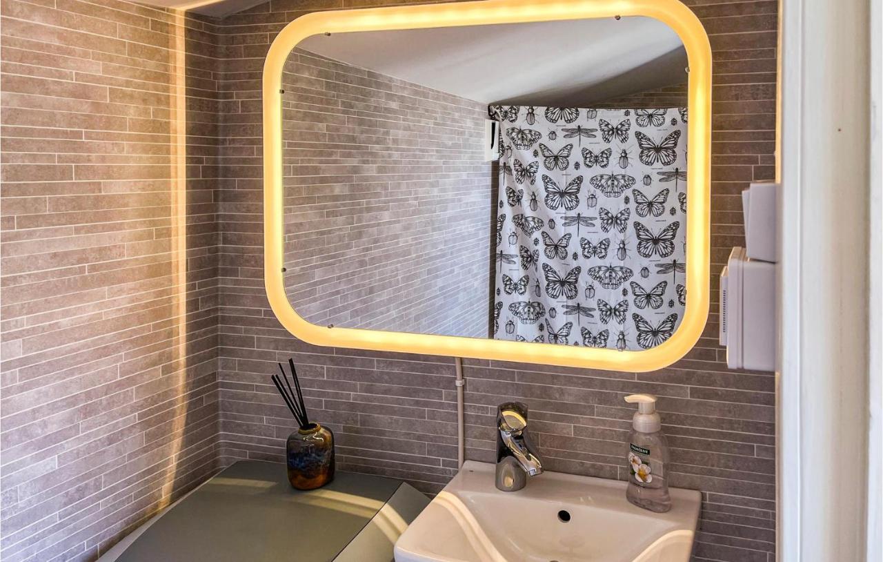 Cozy Home In Strmstad With Wifi สตรอมสตัด ภายนอก รูปภาพ